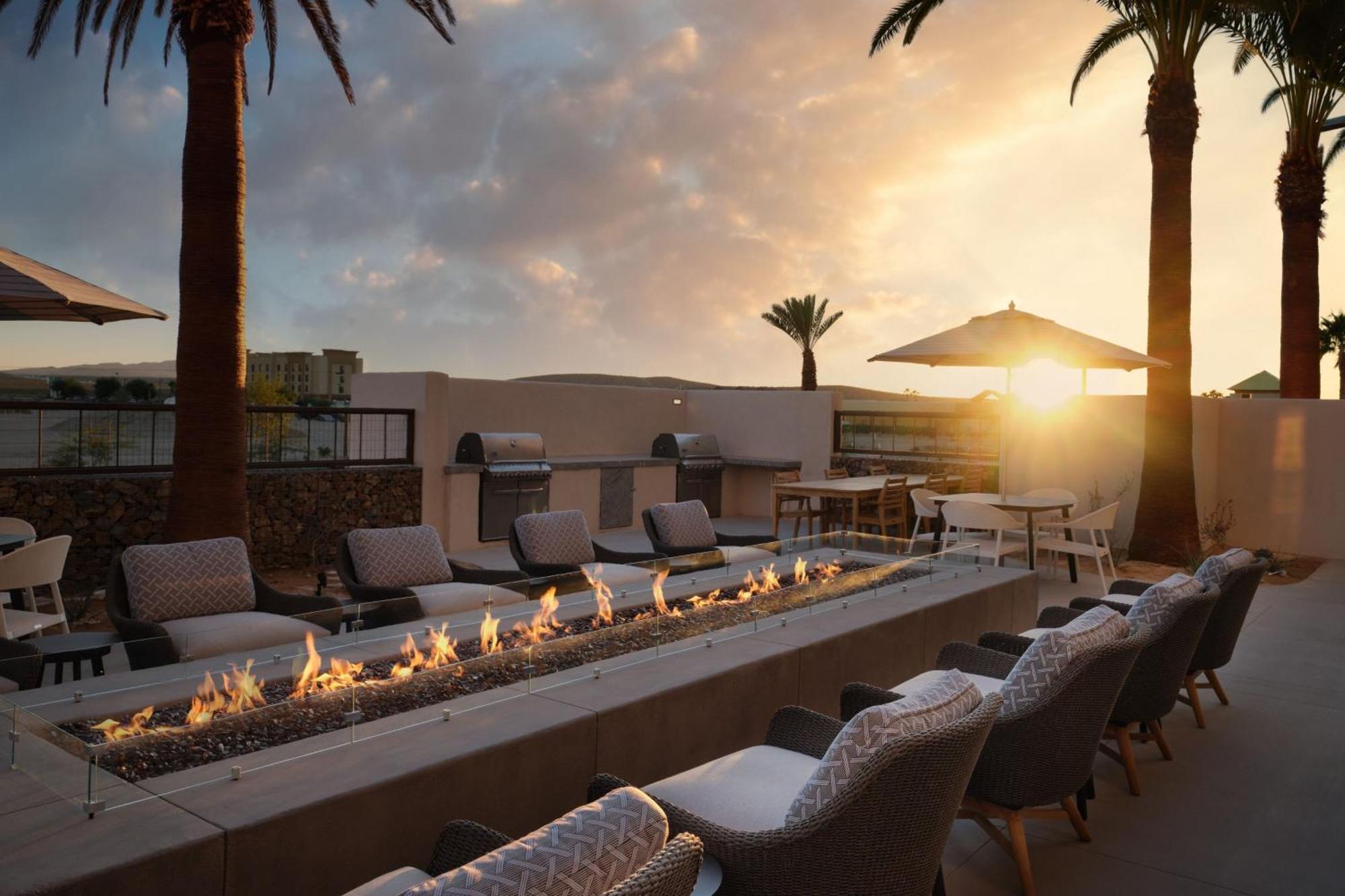 Towneplace Suites By Marriott Marriott ברסטו מראה חיצוני תמונה
